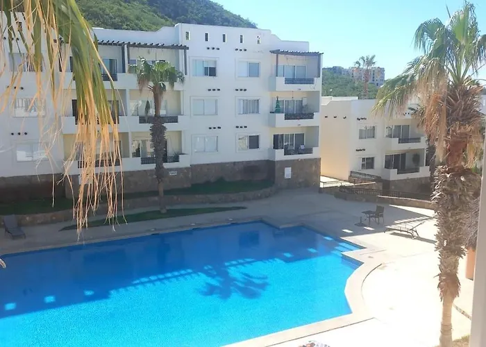 Stunning Apartment, With Pools Apartment *